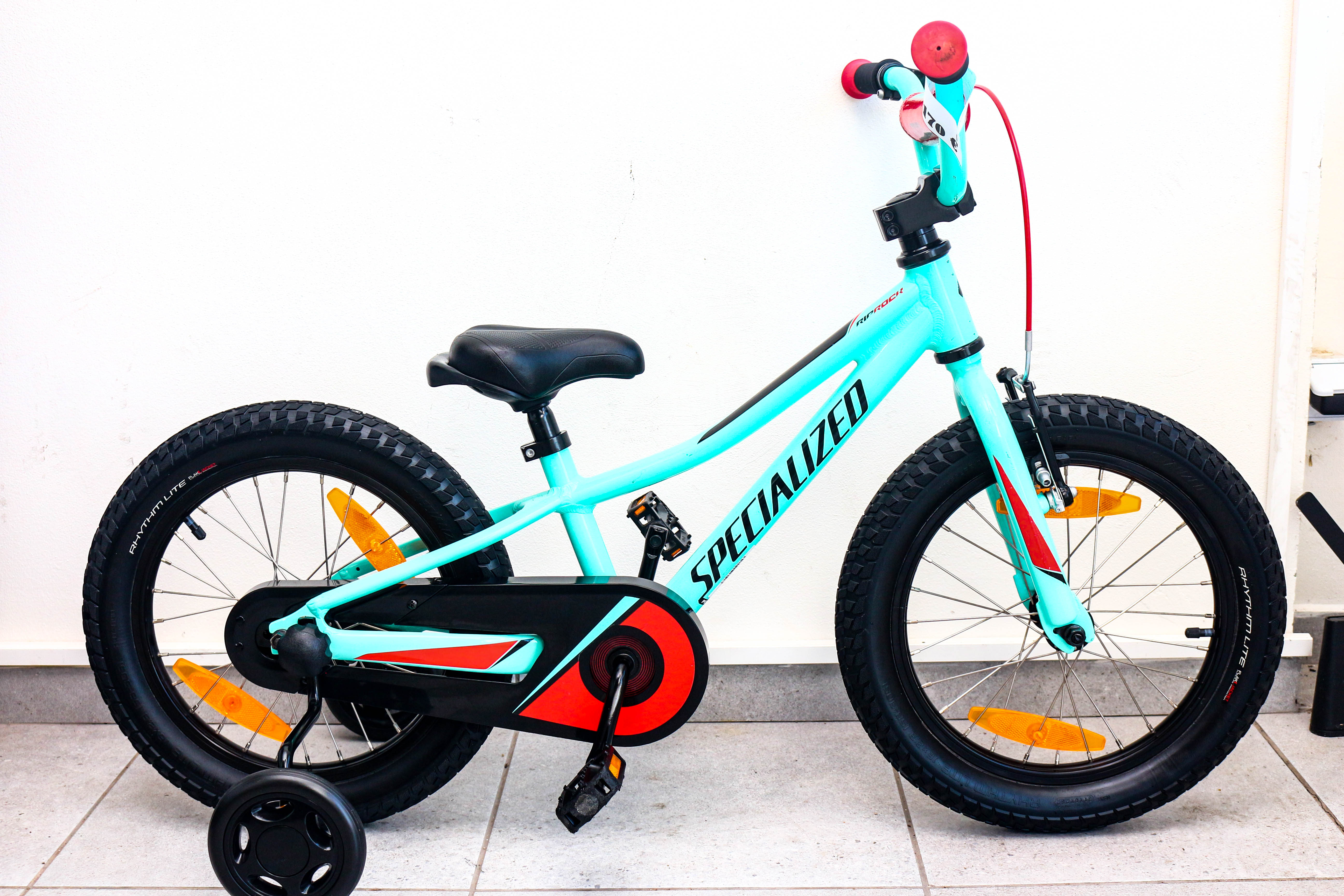 specialized hotrock 16 cena