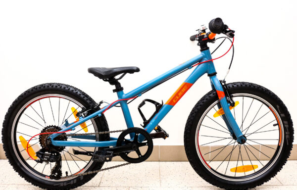 CUBE RACE 20