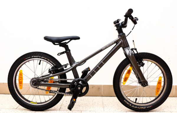 SPECIALIZED 16